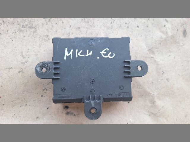 bontott FORD MONDEO IV Jobb hátsó Ajtó Vezérlőegység