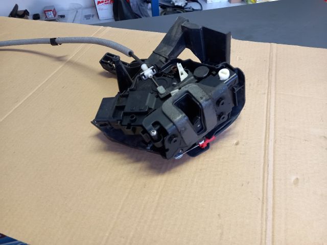 bontott FORD MONDEO IV Jobb hátsó Ajtózár