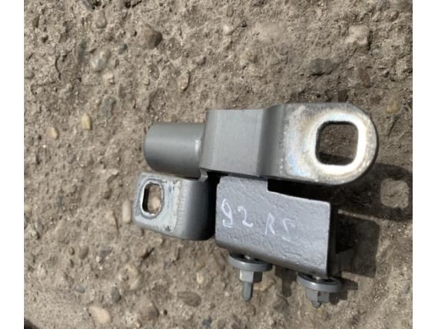 bontott FORD MONDEO IV Jobb hátsó Alsó Zsanér