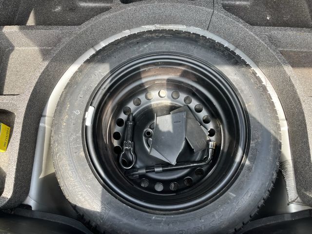 bontott FORD MONDEO IV Jobb hátsó Dobbetét (Kerékjárati, Műanyag)