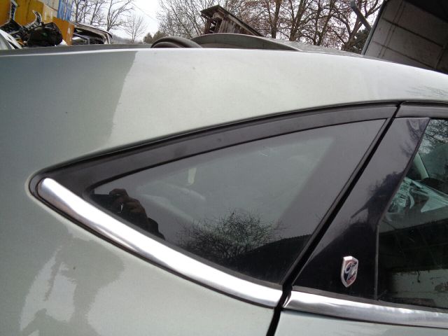 bontott FORD MONDEO IV Jobb hátsó Fixüveg (Ajtóban)