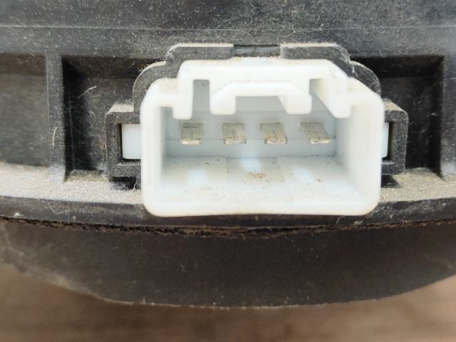 bontott FORD MONDEO IV Jobb hátsó Hangszóró