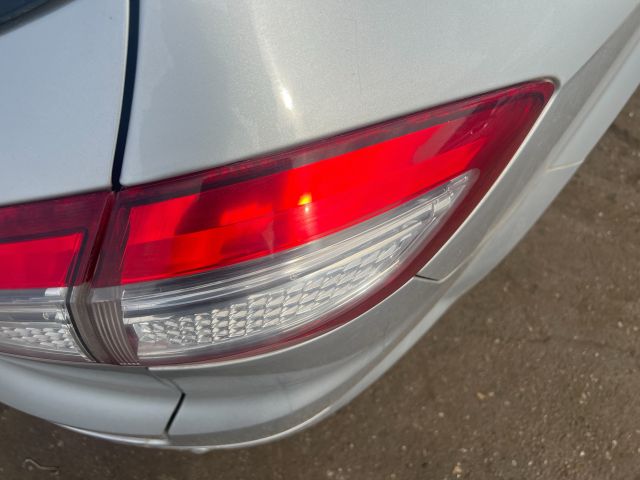 bontott FORD MONDEO IV Jobb Hátsó Lámpa