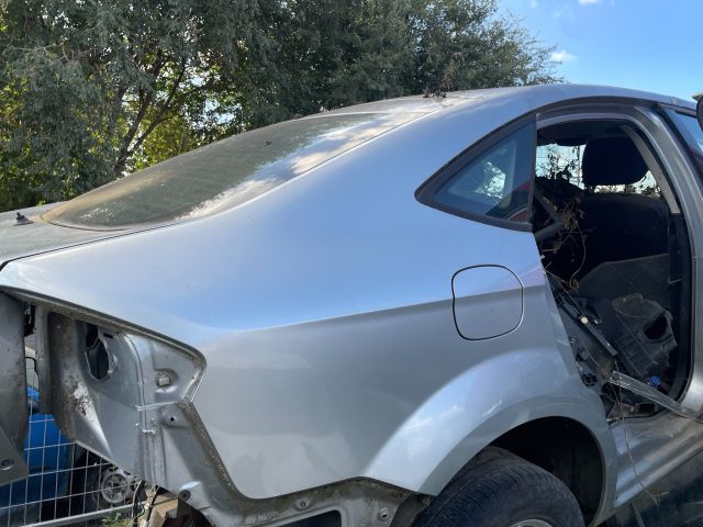 bontott FORD MONDEO IV Jobb hátsó Sárvédő