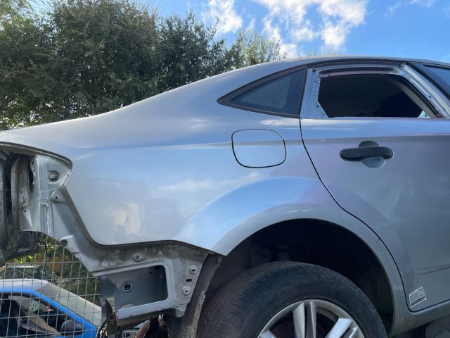 bontott FORD MONDEO IV Jobb hátsó Sárvédő