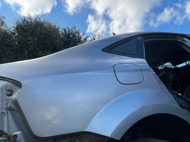 bontott FORD MONDEO IV Jobb hátsó Sárvédő