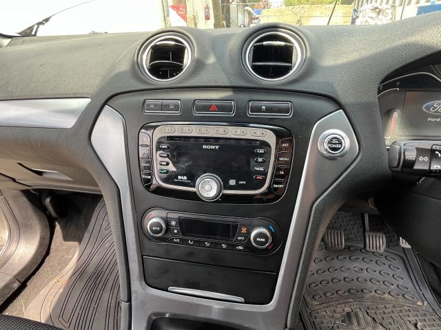 bontott FORD MONDEO IV Jobb Ködfényszóró