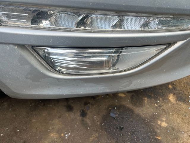 bontott FORD MONDEO IV Jobb Ködfényszóró