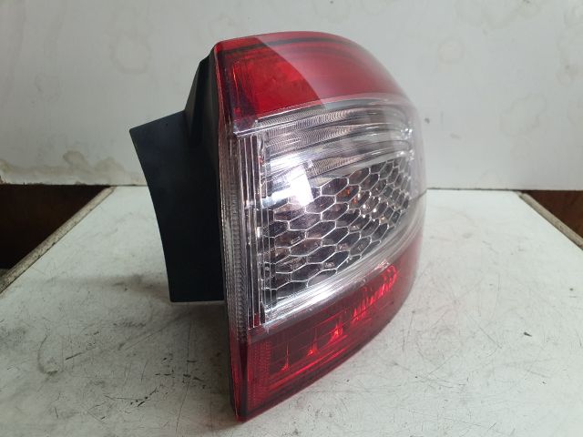 bontott FORD MONDEO IV Jobb Külső Hátsó Lámpa