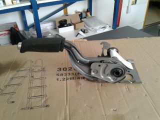 bontott FORD MONDEO IV Kézifék Kar