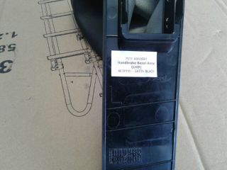 bontott FORD MONDEO IV Kézifék Szoknya