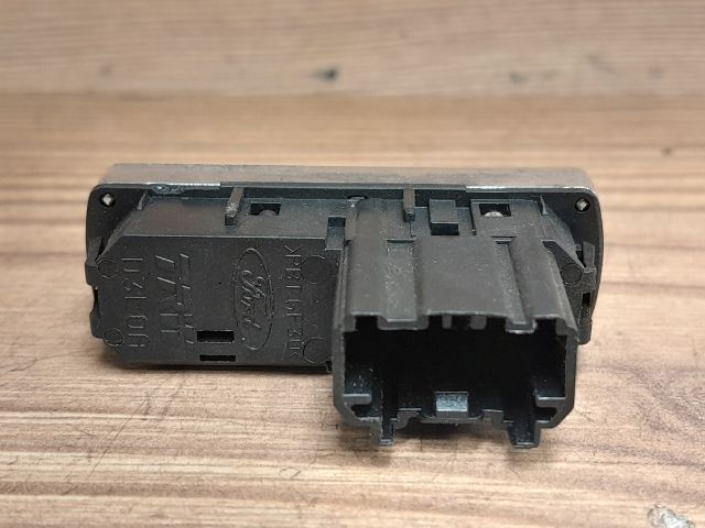 bontott FORD MONDEO IV Kipörgésgátló Kapcsoló