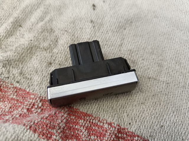 bontott FORD MONDEO IV Kipörgésgátló Kapcsoló