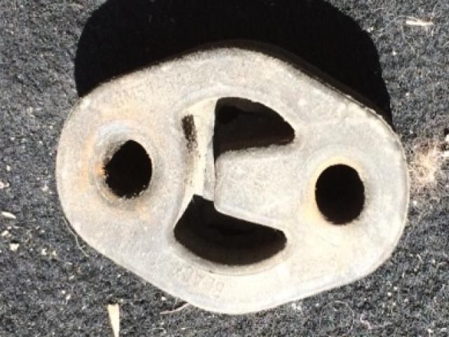 bontott FORD MONDEO IV Kipufogó Tartó