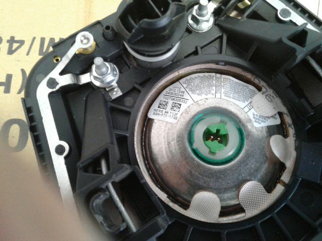 bontott FORD MONDEO IV Kormánylégzsák