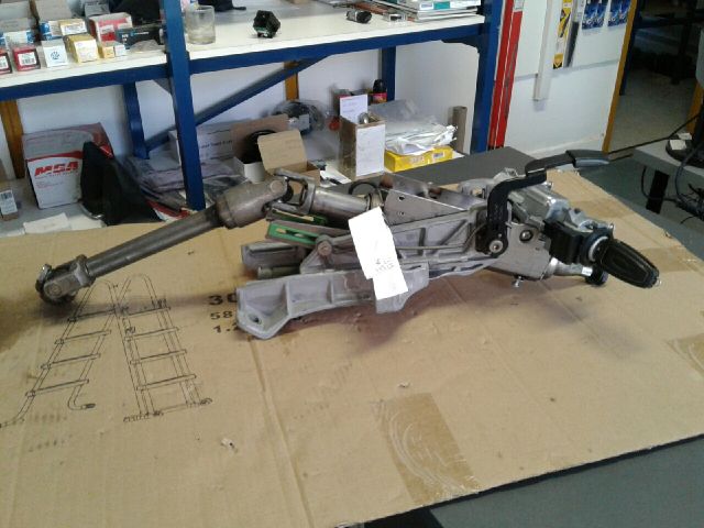 bontott FORD MONDEO IV Kormányoszlop Kormányzárral