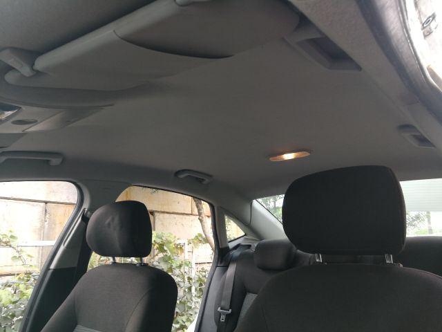 bontott FORD MONDEO IV Középkonzol Keret