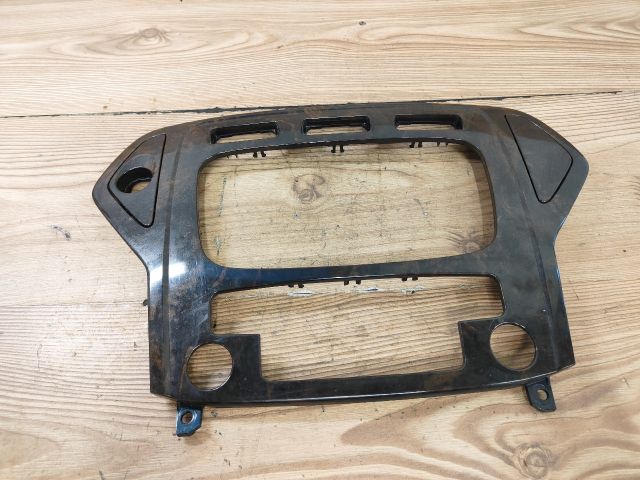 bontott FORD MONDEO IV Középkonzol Keret