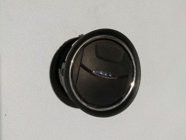 bontott FORD MONDEO IV Középső Szellőző