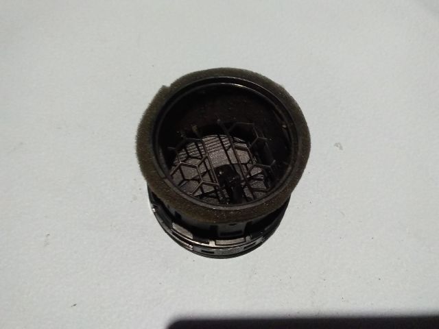 bontott FORD MONDEO IV Középső Szellőző