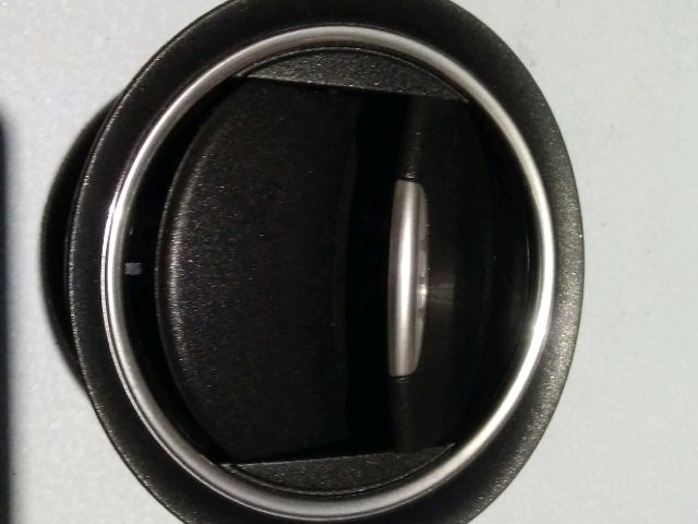 bontott FORD MONDEO IV Középső Szellőző