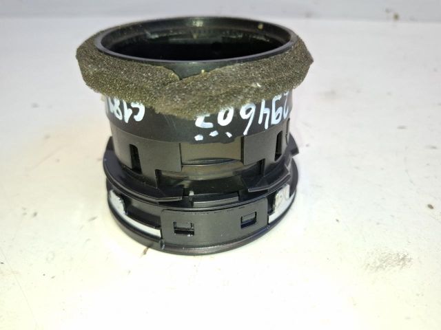 bontott FORD MONDEO IV Középső Szellőző