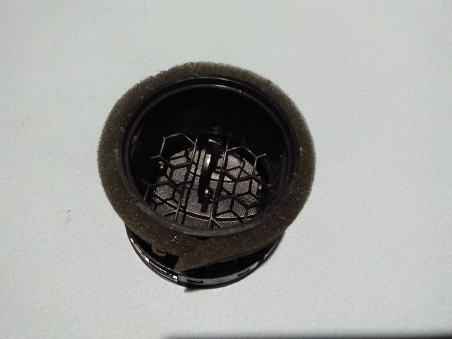 bontott FORD MONDEO IV Középső Szellőző