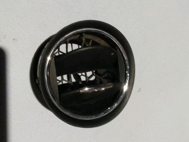 bontott FORD MONDEO IV Középső Szellőző