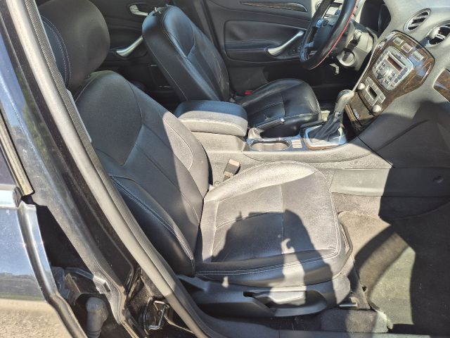 bontott FORD MONDEO IV Navigációs Fejegység