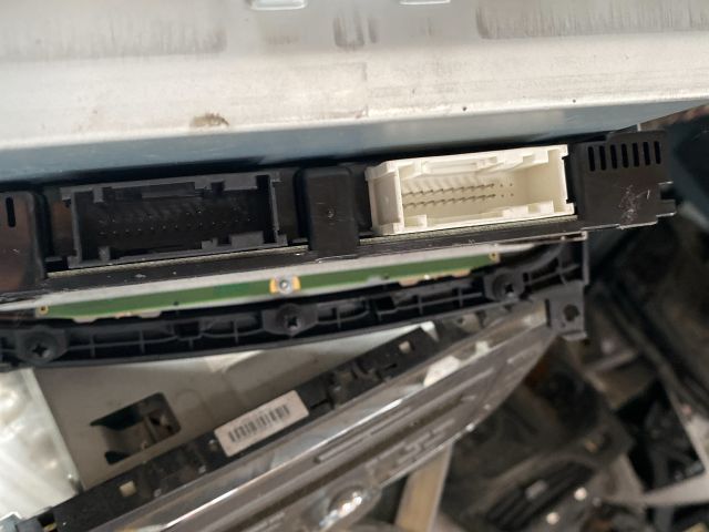 bontott FORD MONDEO IV Navigációs Fejegység