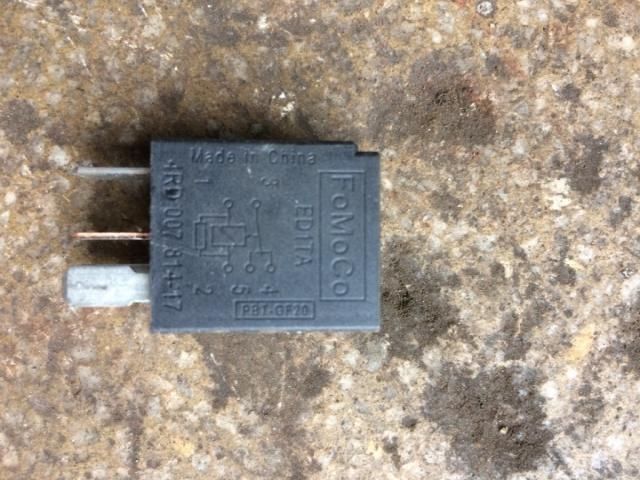 bontott FORD MONDEO IV Relé