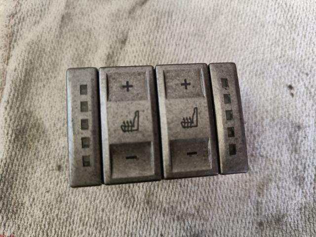 bontott FORD MONDEO IV Ülésfűtés Kapcsoló Pár