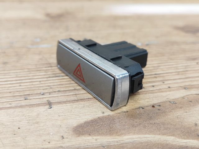 bontott FORD MONDEO IV Vészvillogó Kapcsoló