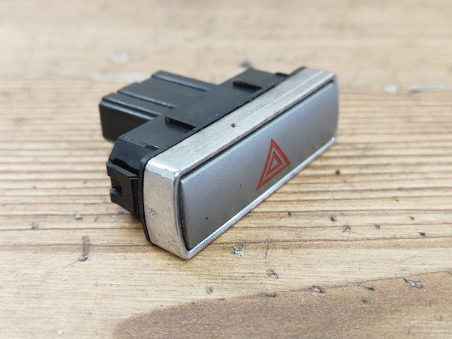 bontott FORD MONDEO IV Vészvillogó Kapcsoló