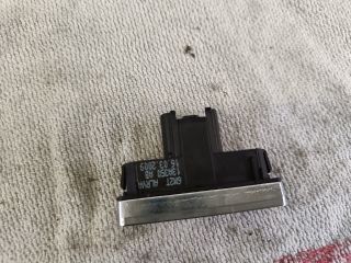 bontott FORD MONDEO IV Vészvillogó Kapcsoló