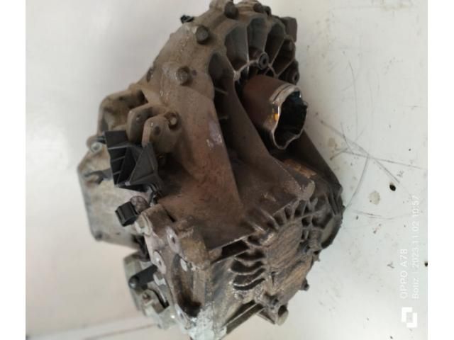 bontott FORD MONDEO V Váltó (Mechanikus)