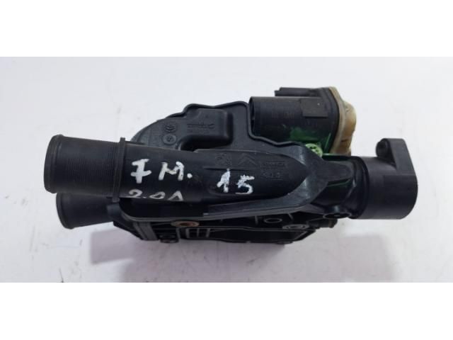 bontott FORD MONDEO V Hengerfej Vízkivezető