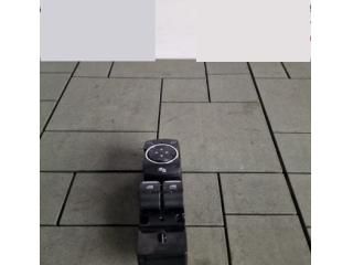 bontott FORD MONDEO V Ablakemelő Kapcsoló Négyes / Kettes