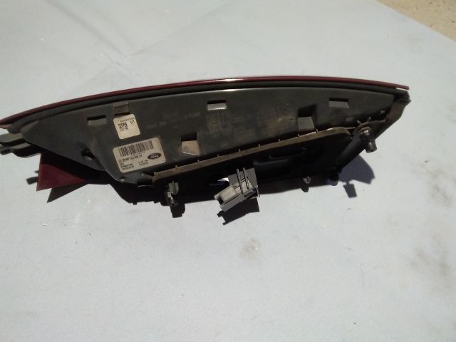 bontott FORD MONDEO V Bal Belső Hátsó Lámpa