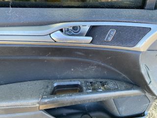 bontott FORD MONDEO V Bal első Ajtó (Részeivel)