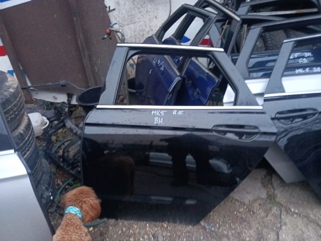 bontott FORD MONDEO V Bal hátsó Ajtó (Részeivel)