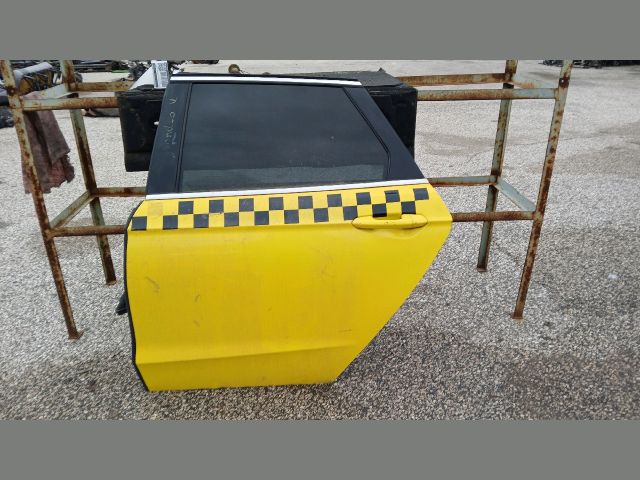 bontott FORD MONDEO V Bal hátsó Ajtó (Részeivel)