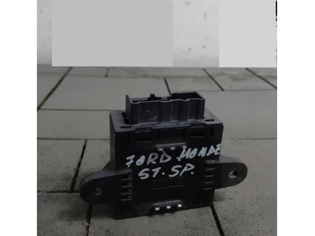 bontott FORD MONDEO V Bal hátsó Ajtó Vezérlőegység