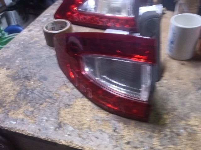 bontott FORD MONDEO V Bal Külső Hátsó Lámpa