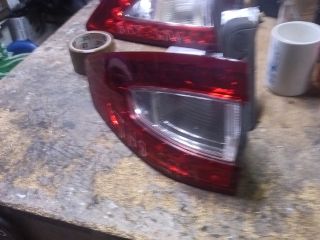 bontott FORD MONDEO V Bal Külső Hátsó Lámpa