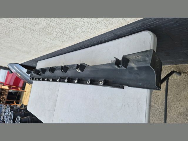 bontott FORD MONDEO V Bal Küszöb