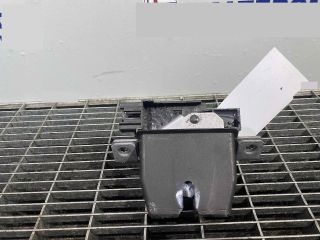 bontott FORD MONDEO V Csomagtérajtó Ütköző