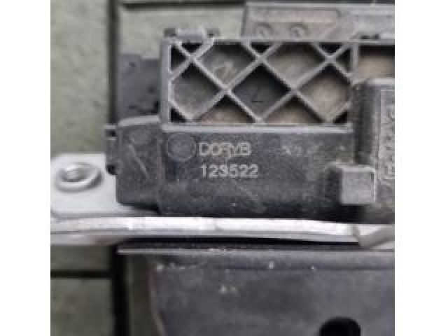 bontott FORD MONDEO V Csomagtérajtó Zárszerkezet