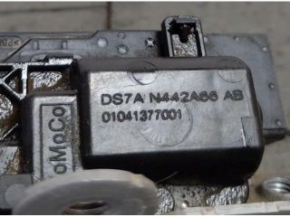 bontott FORD MONDEO V Csomagtérajtó Zárszerkezet