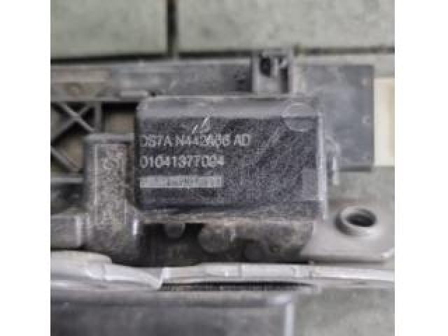 bontott FORD MONDEO V Csomagtérajtó Zárszerkezet